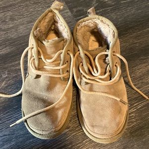 Low top ugg boots lace up